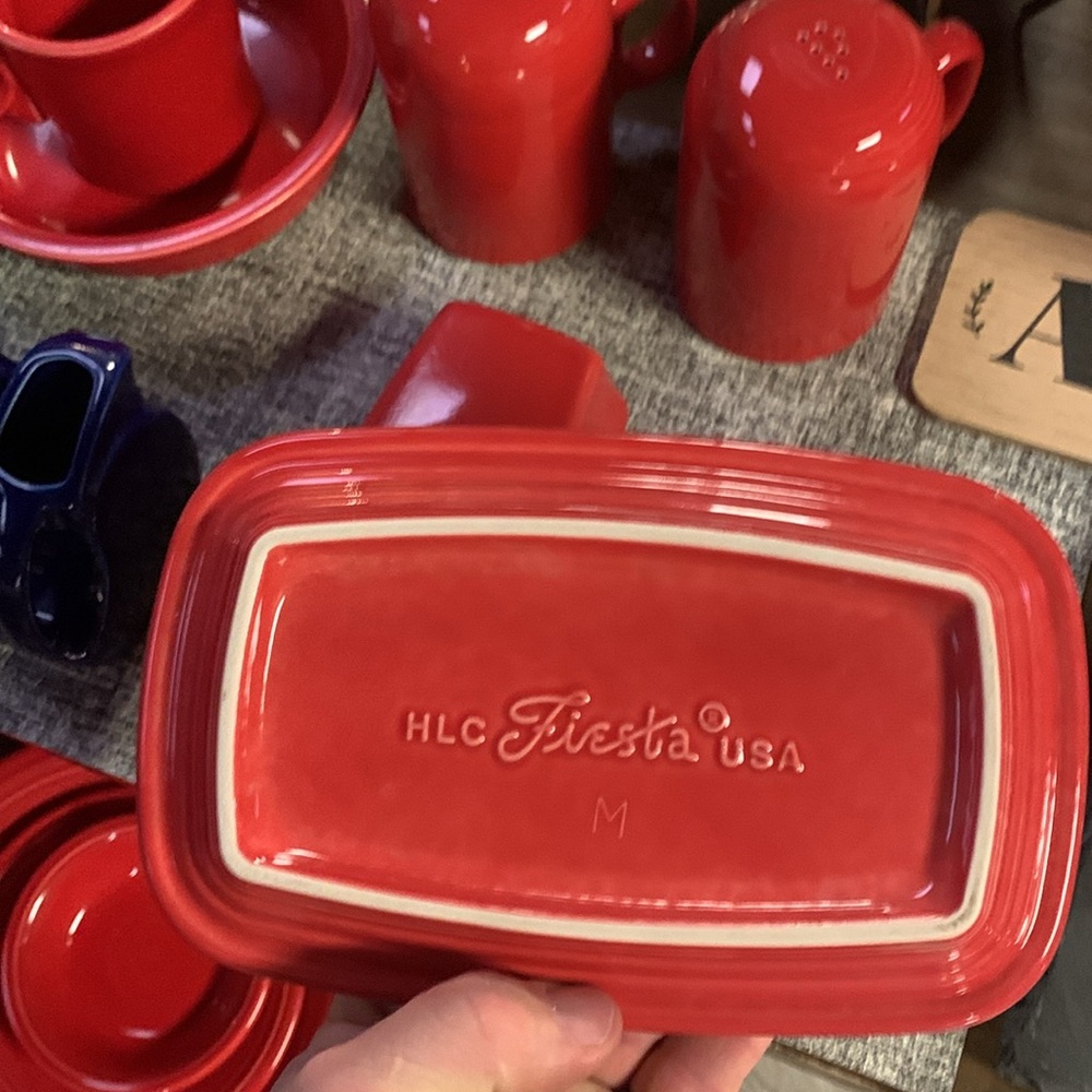 Fiesta Scarlet XL Butter Tray With Lid - Picture 4 of 4